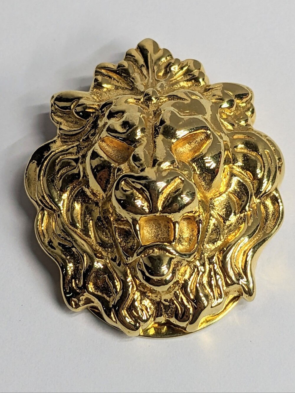Vintage Lion Head Figural Scarf Clip, Gold-tone, Hinged, 80s 90s